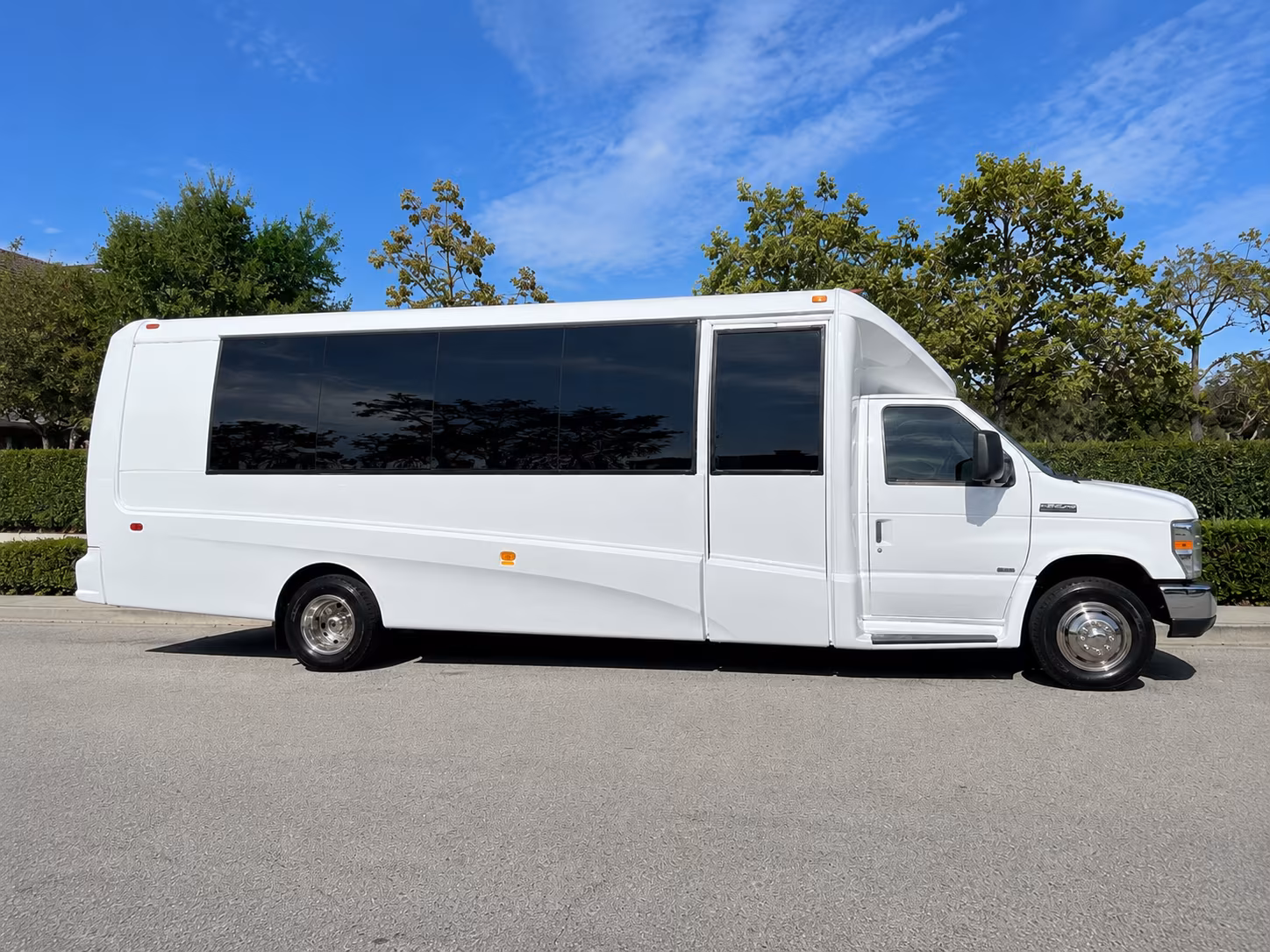 concert transportation buses for music festivals and multi day events near middletown