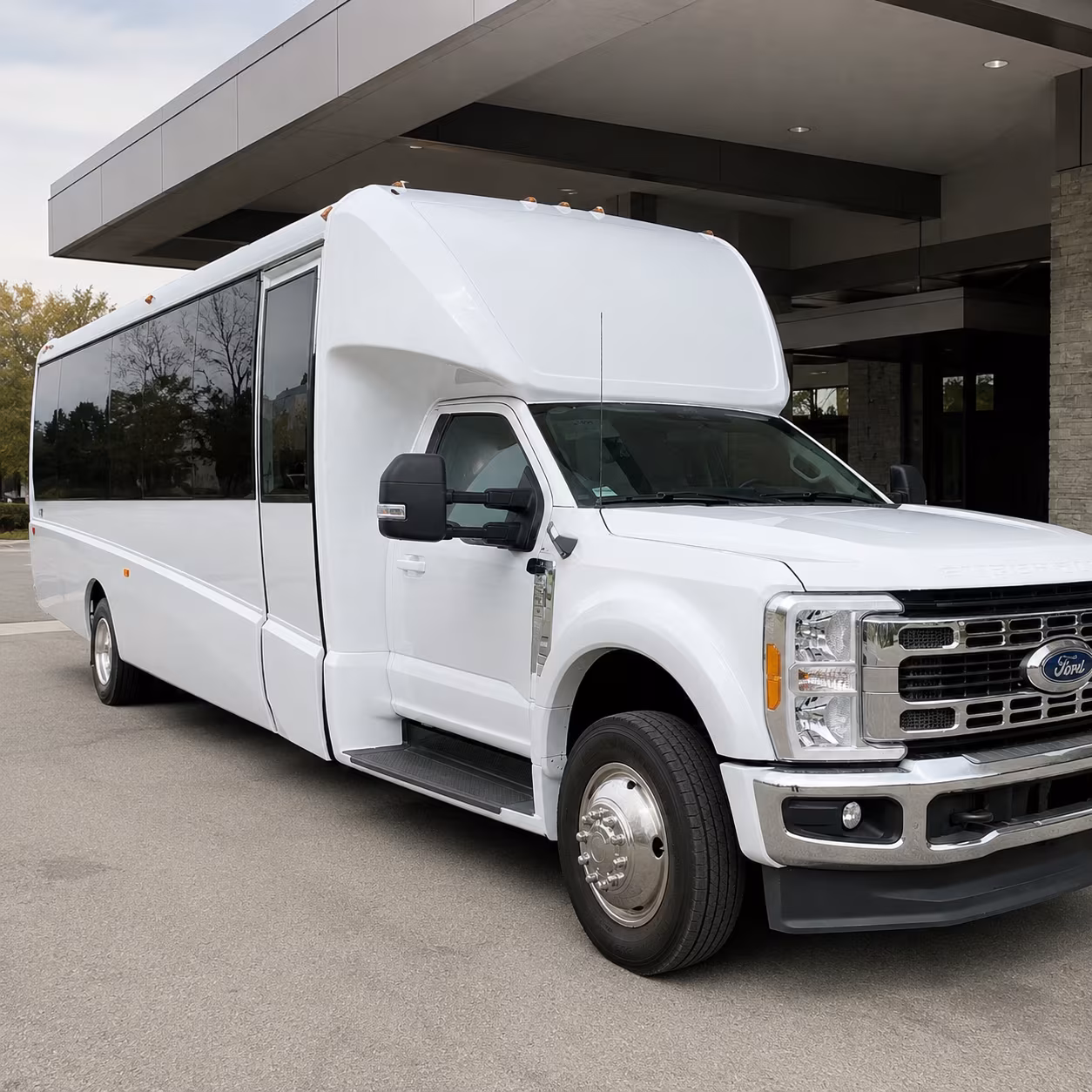 corporate airport transfer buses serving newark jfk and laguardia