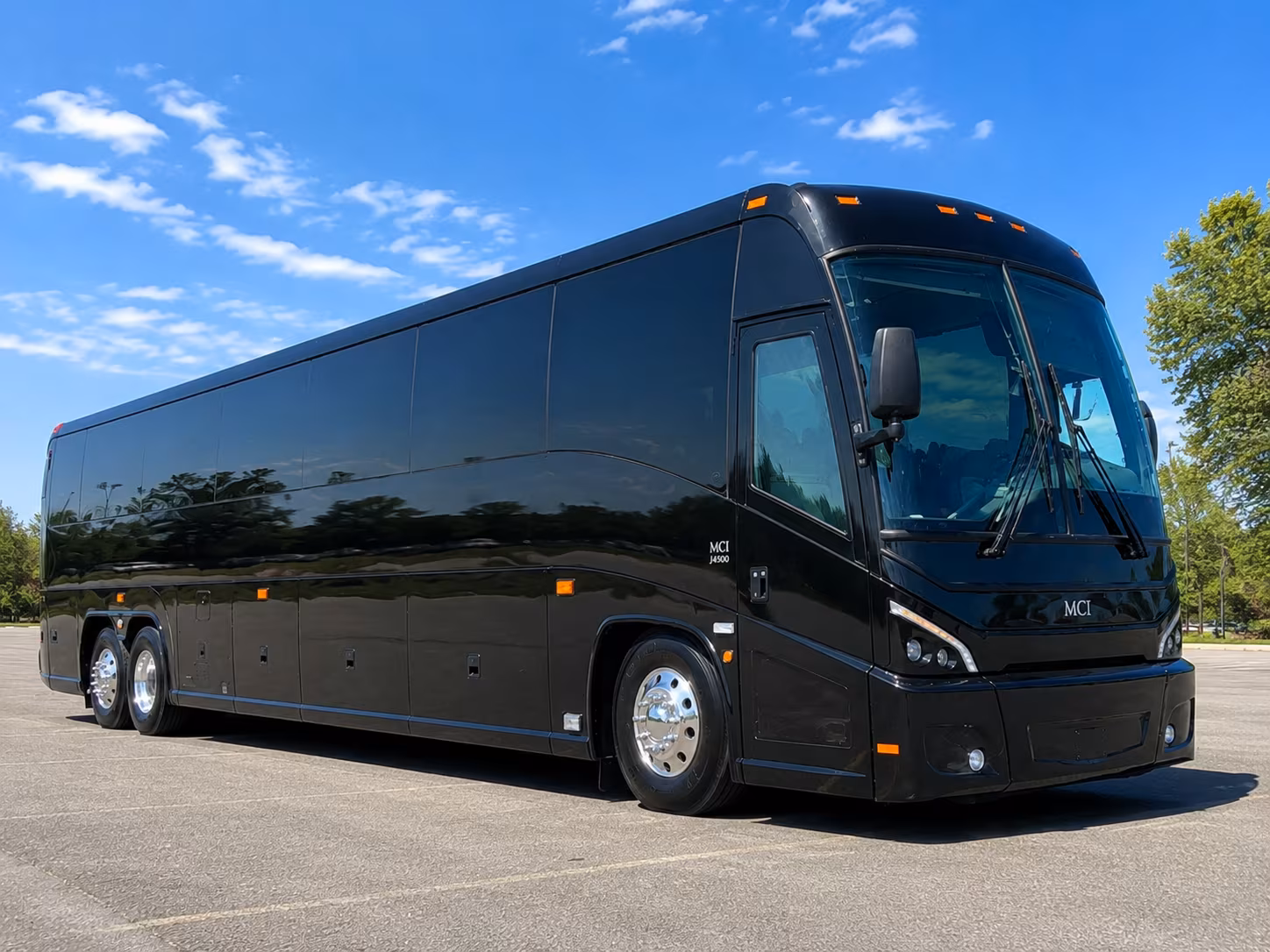 government agency shuttle buses connecting middletown to trenton and newark