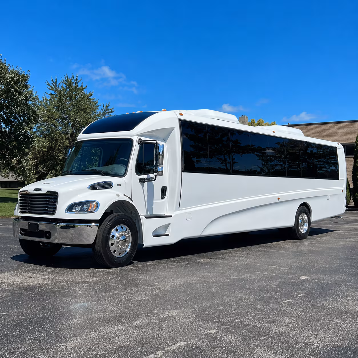 middletown 15 passenger minibus