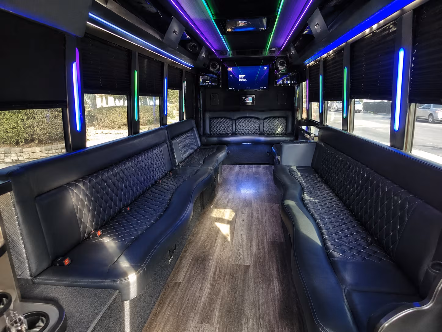middletown 15 passenger party bus interior