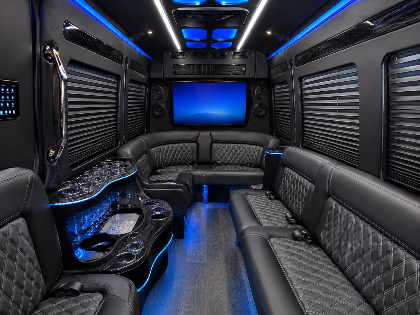 middletown sprinter limousine inside
