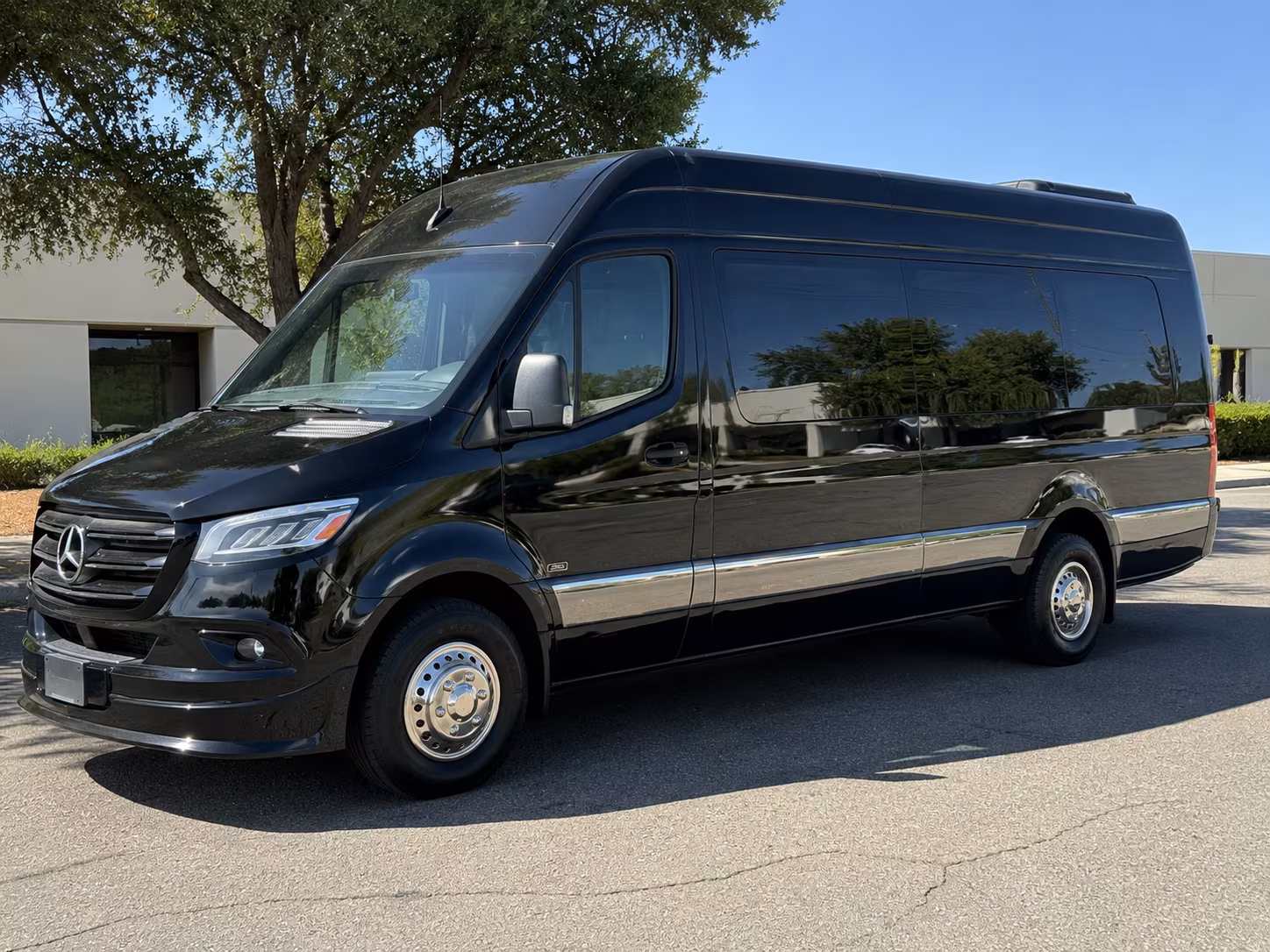middletown sprinter van with driver