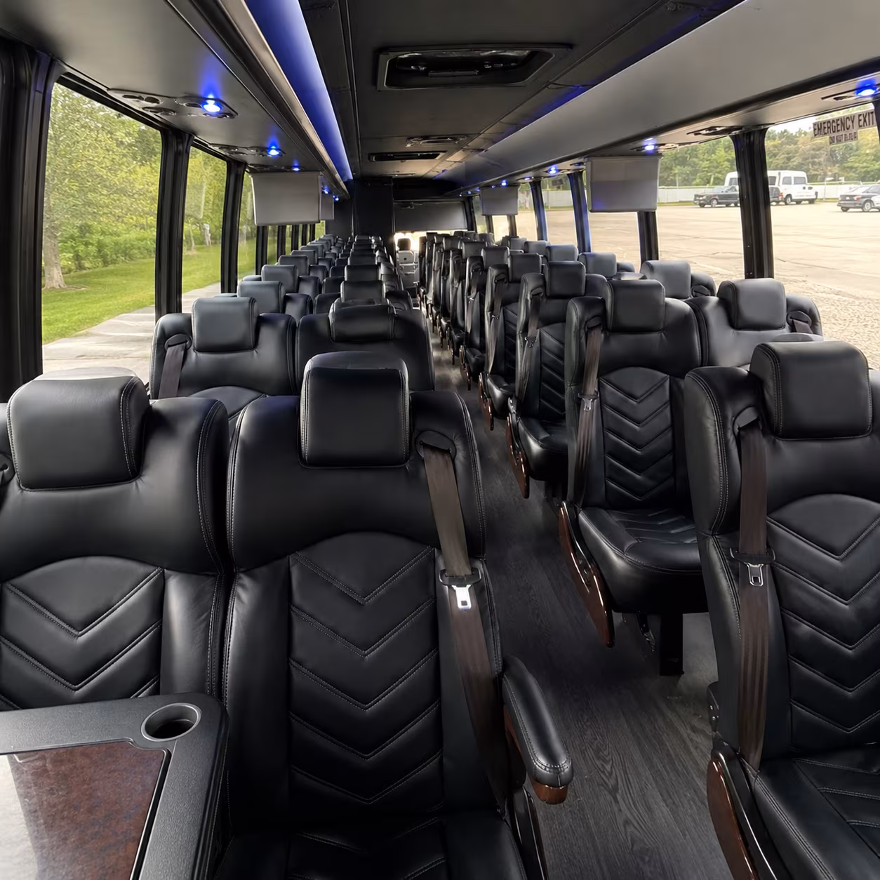 minibus rentals for small group wine tastings near red bank and rumson