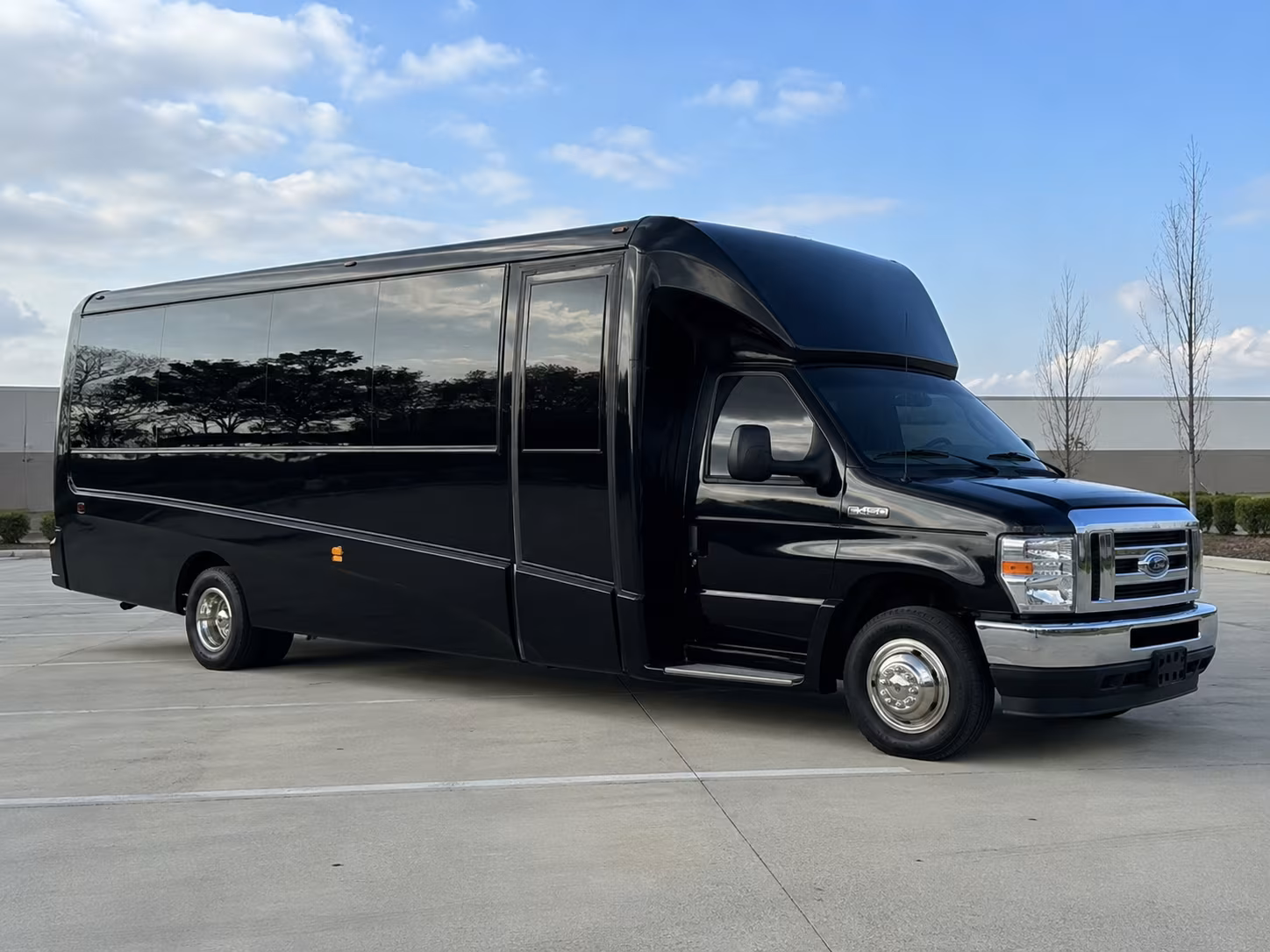 senior ministry and accessible bus rentals for middletown congregations